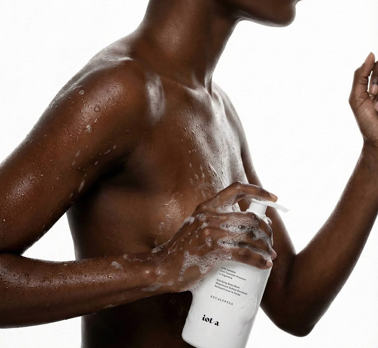 Supervitamin Body Wash⁺ Clarifying - iota